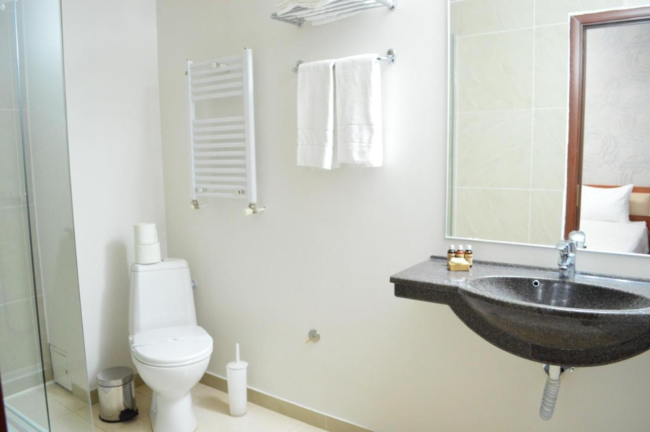 Kosher Hotel Lev Or 부쿠레슈티 외부 사진