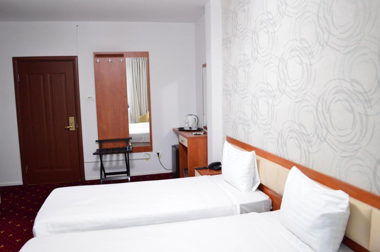 Kosher Hotel Lev Or 부쿠레슈티 외부 사진