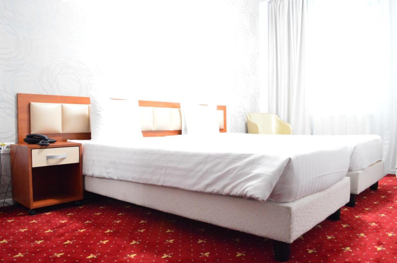 Kosher Hotel Lev Or 부쿠레슈티 외부 사진
