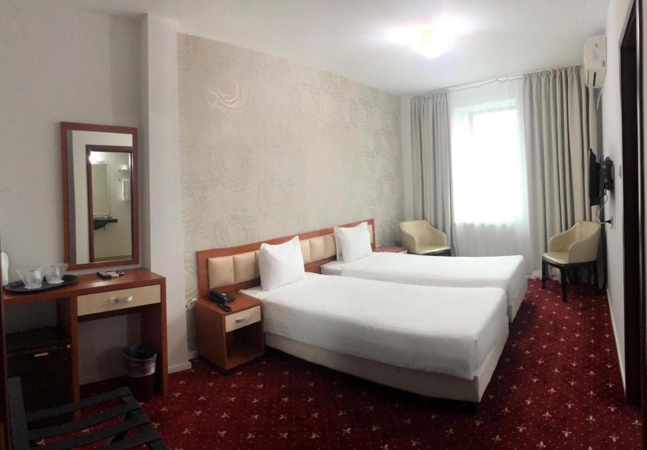 Kosher Hotel Lev Or 부쿠레슈티 외부 사진
